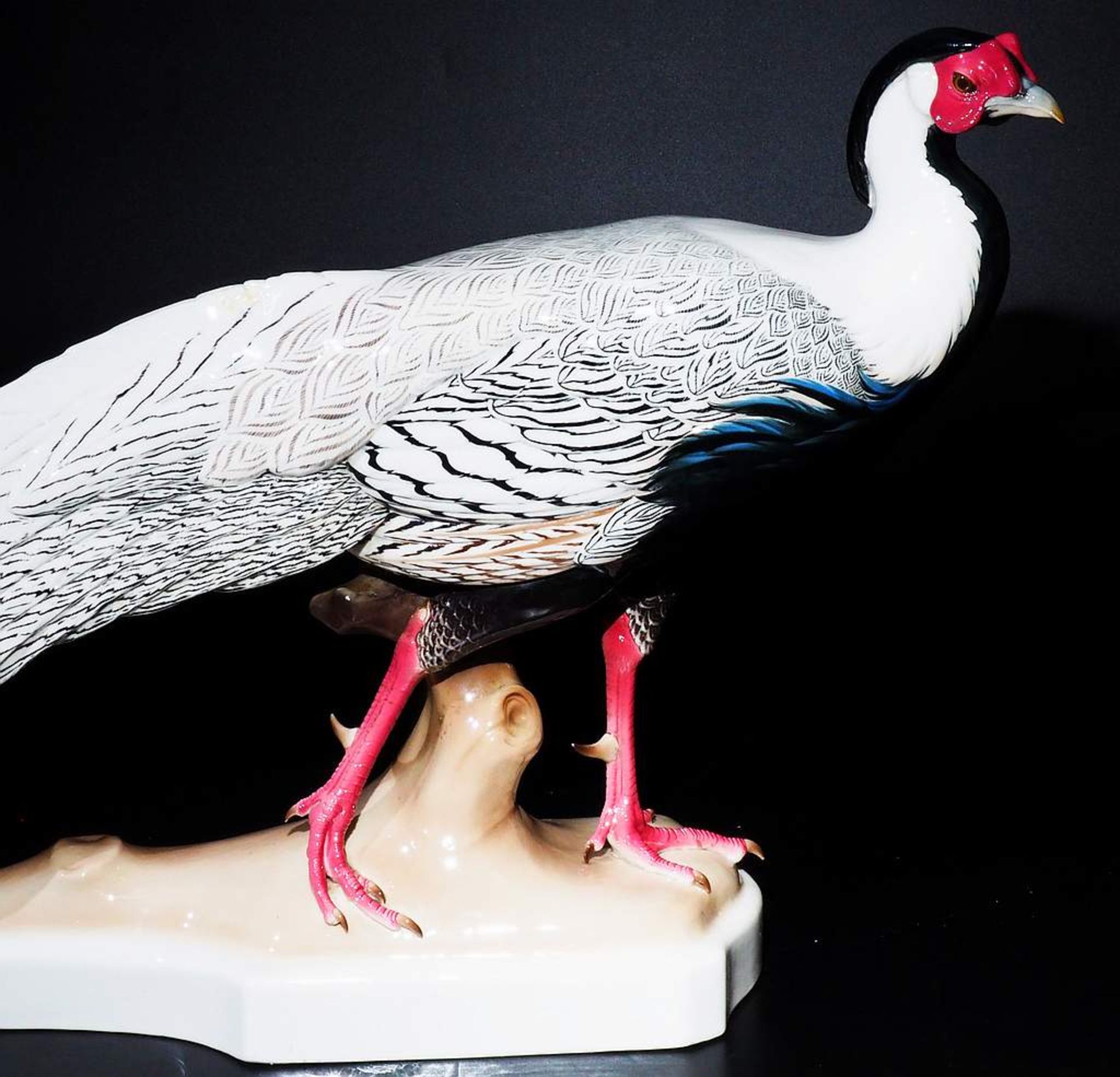 Tierplastik"Majestätisch schreitender  Silberfasan" auf geschweiftem Sockel, NYMPHENBURG,  Modell Nr - Bild 3 aus 11
