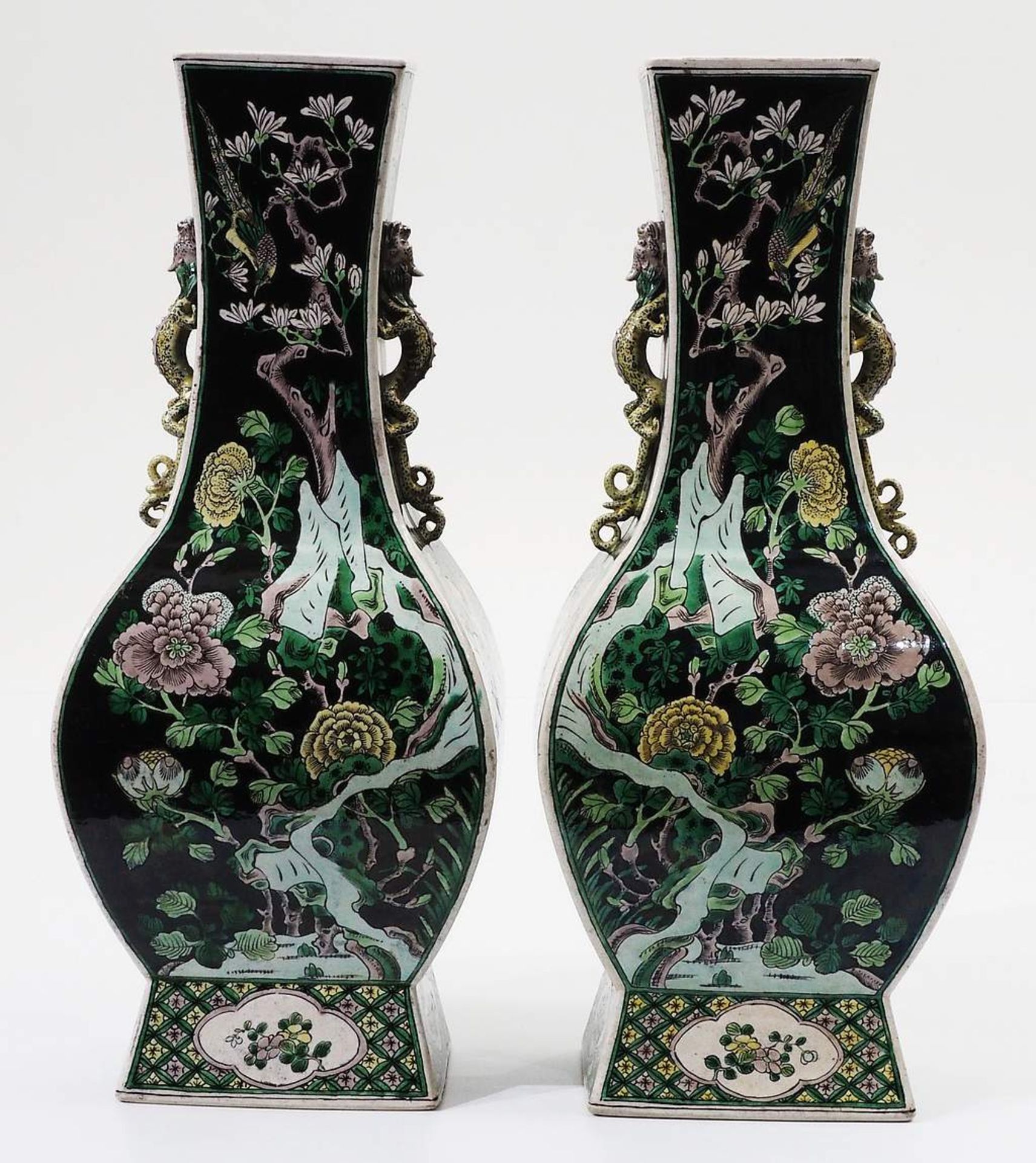 Paar Chinese Familie Rose Noire Vasen. - Bild 9 aus 11