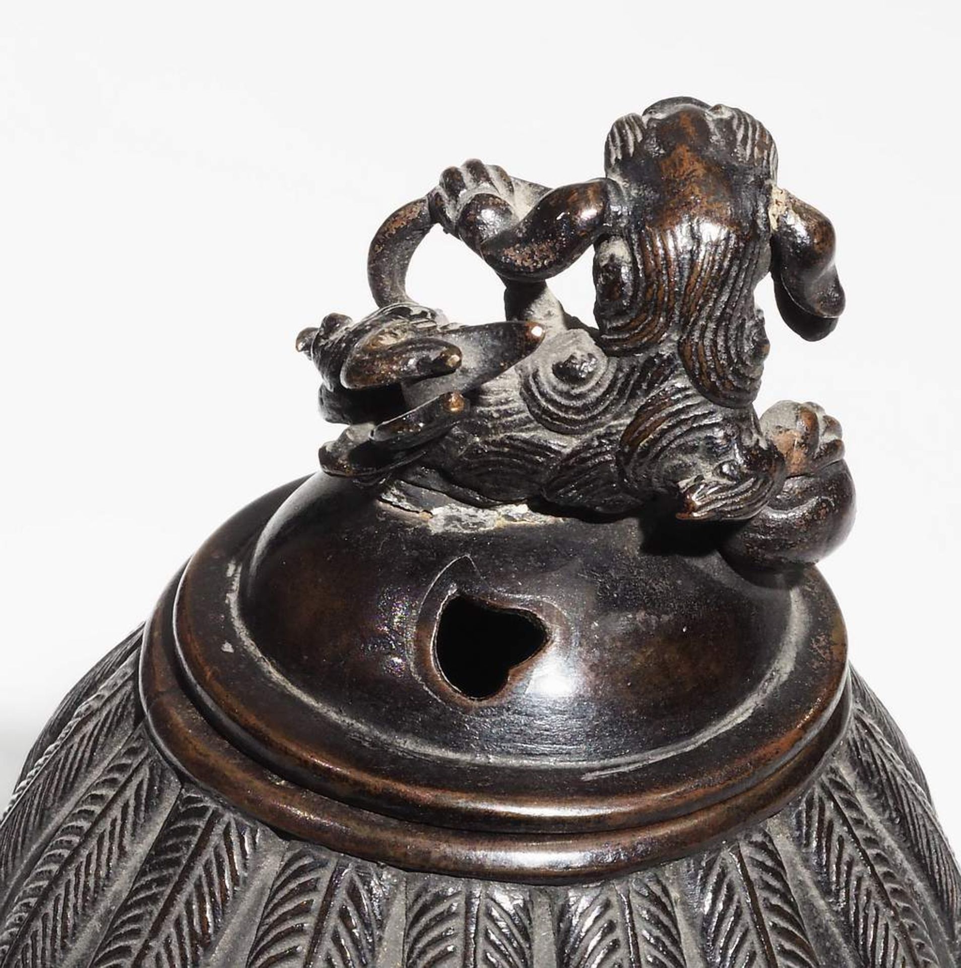 Deckelgefäß Bronze, Asien, wohl 19, Jahrhundert. - Bild 5 aus 8