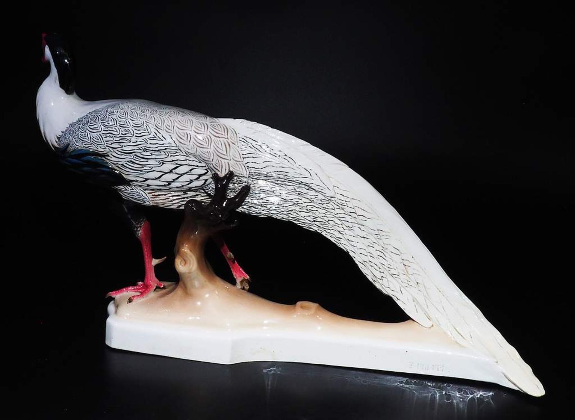 Tierplastik"Majestätisch schreitender  Silberfasan" auf geschweiftem Sockel, NYMPHENBURG,  Modell Nr - Bild 5 aus 11
