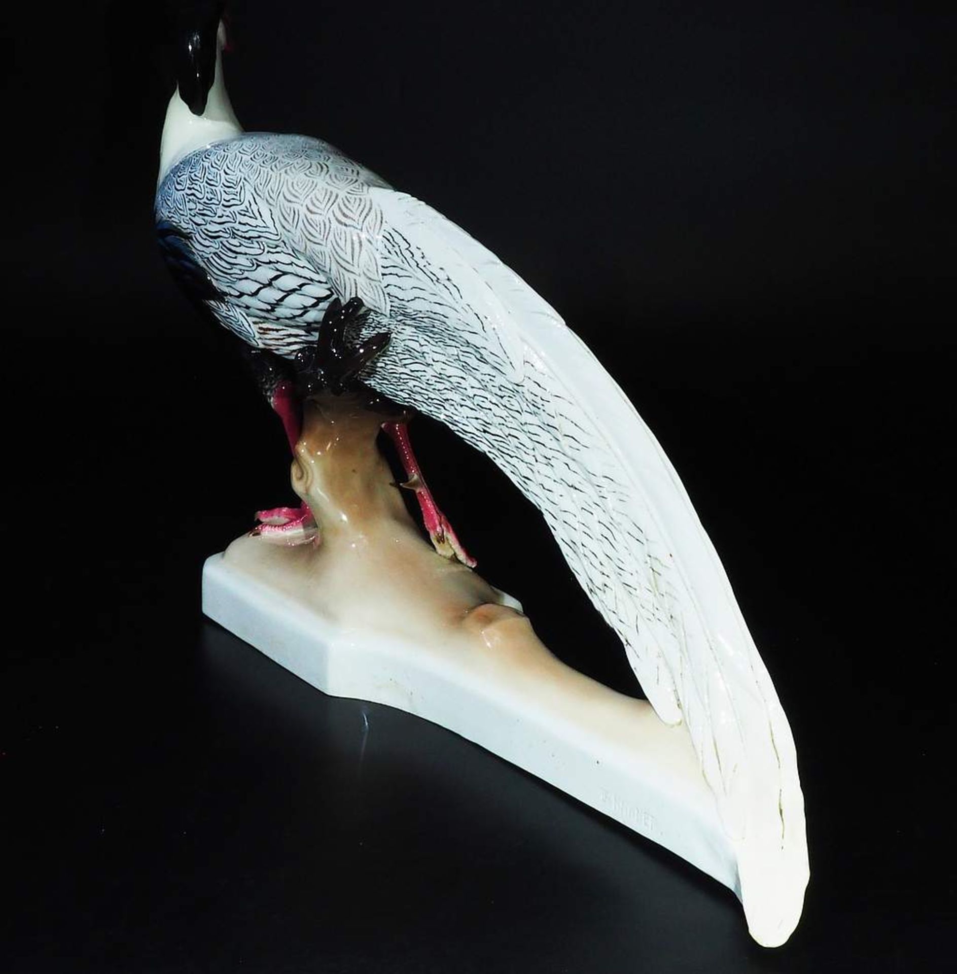 Tierplastik"Majestätisch schreitender  Silberfasan" auf geschweiftem Sockel, NYMPHENBURG,  Modell Nr - Bild 6 aus 11