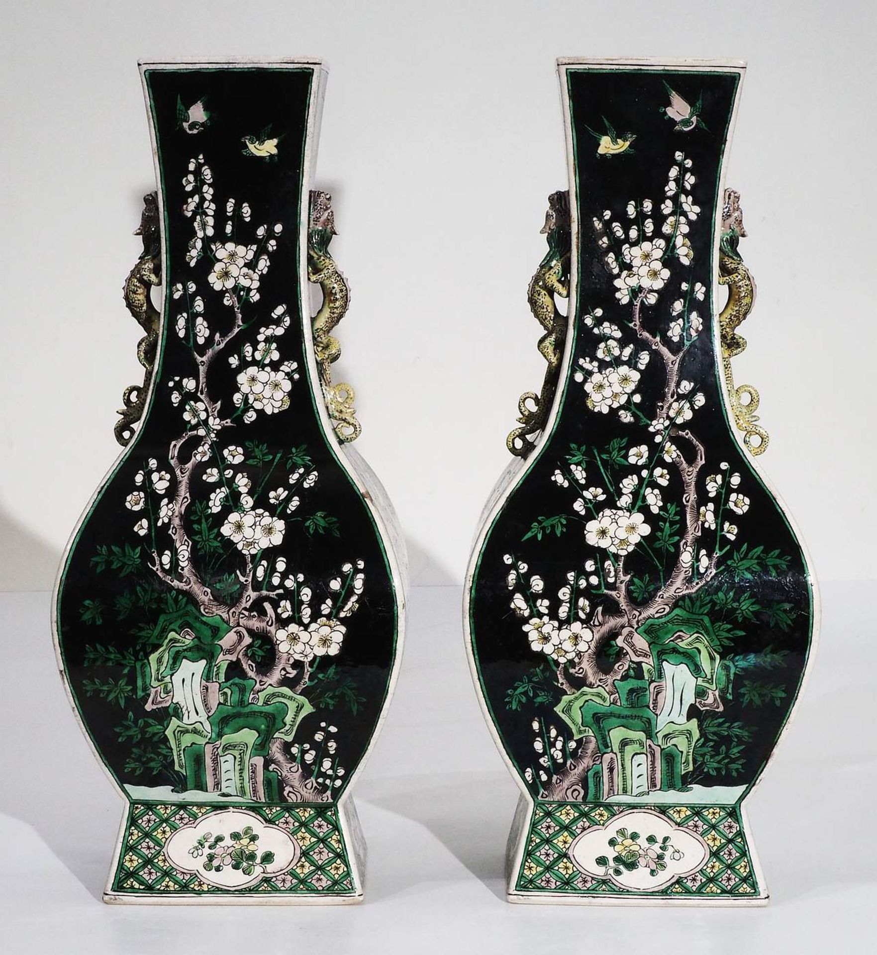Paar Chinese Familie Rose Noire Vasen. - Bild 2 aus 11