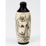 Snuff Bottle "Sitzender Buddha im Lotussitz", 20.Jahrhundert. 