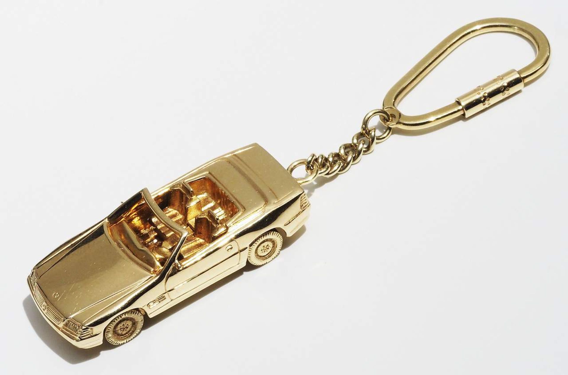 Schlüsselanhänger mit Modellauto "MERCEDES SL Cabrio". 585er Gelbgold. - Bild 2 aus 6