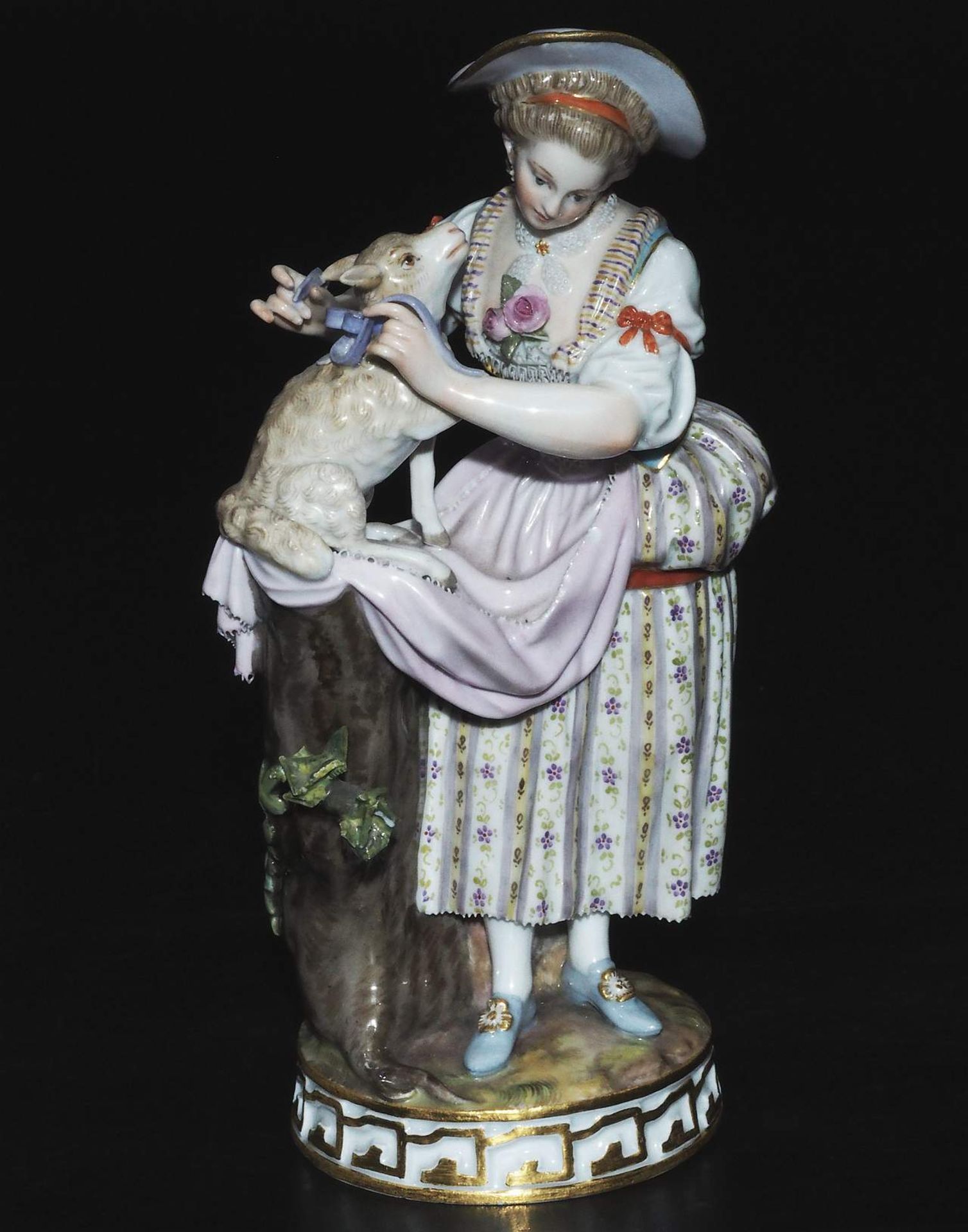 Figurengruppe "Mädchen mit Lamm", MEISSEN, Ende 19. Jahrhundert.    - Bild 2 aus 7