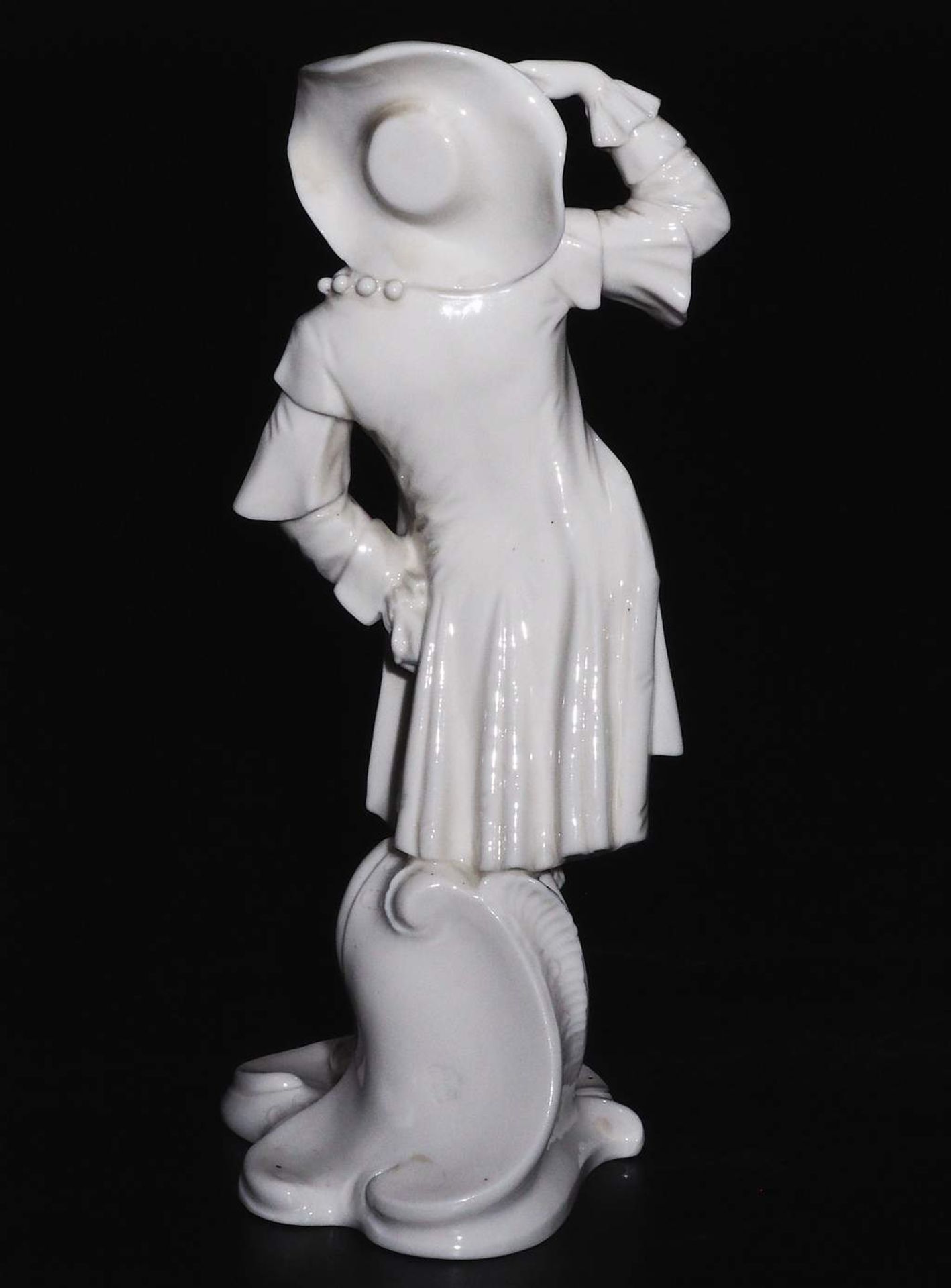 Dottore, Figurine der Commedia dell'arte. NYMPHENBURG, 20. Jahrhundert. - Image 4 of 7