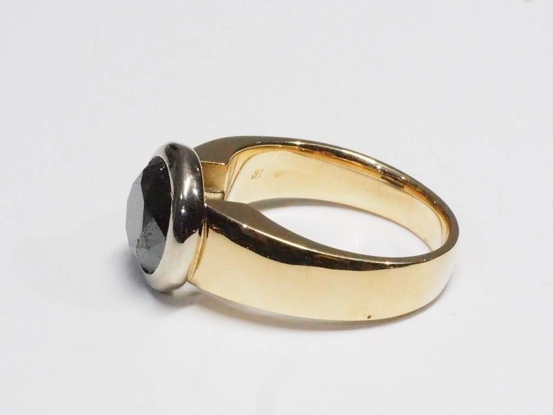 Ring mit Brillant (schwarz). - Image 4 of 7
