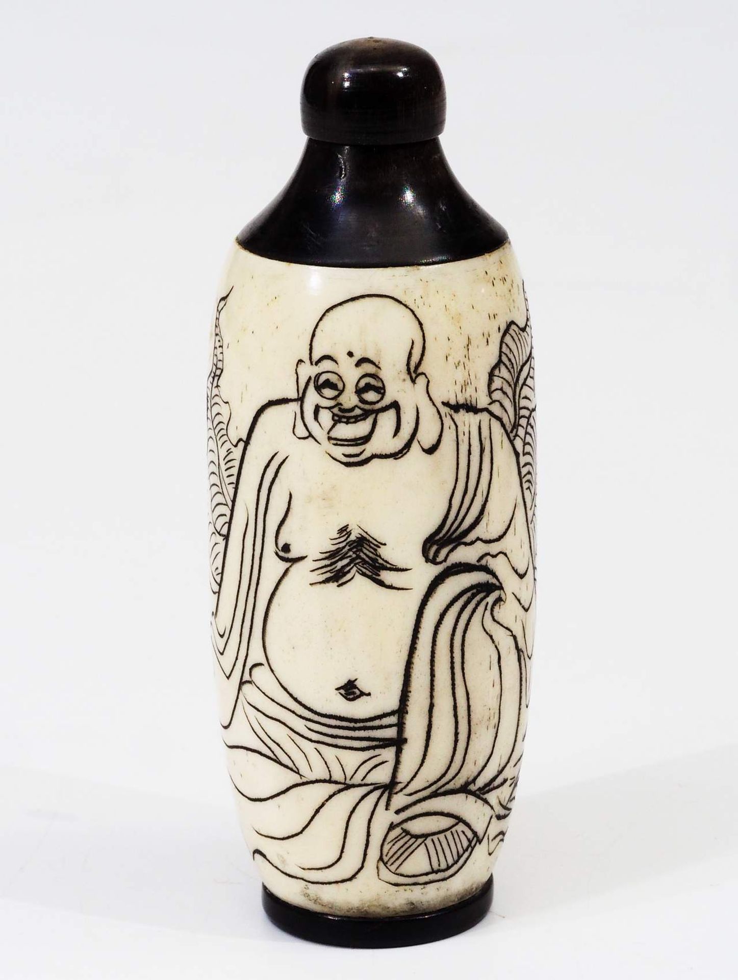 Snuff Bottle "Sitzender Buddha im Lotussitz". - Bild 2 aus 8