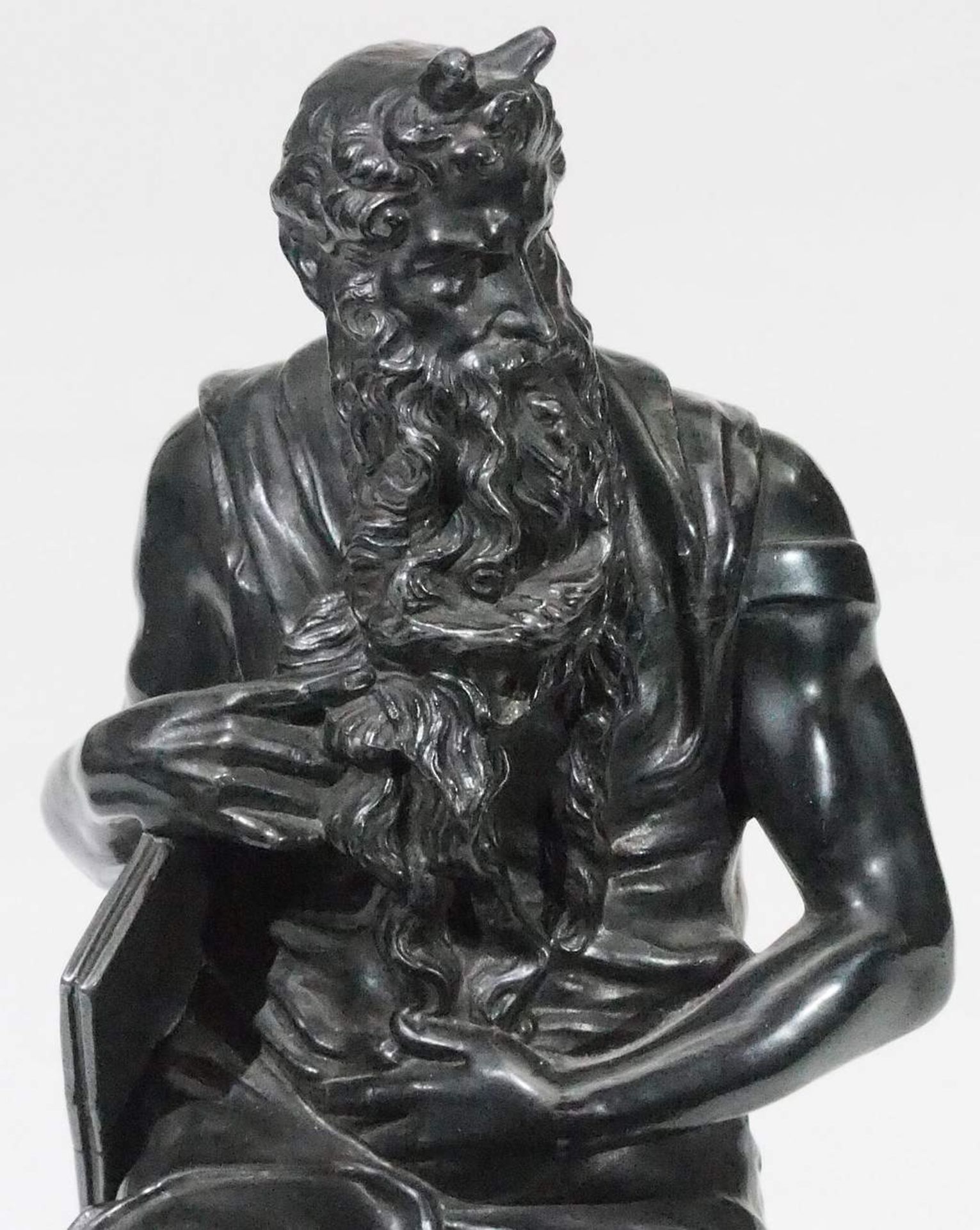 Figurengruppe "Der gehörnte Moses", nach Michelangelo Buonarroti (1475 - 1564) - Image 7 of 8
