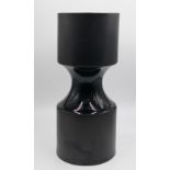 1 Vase Porzellan ROSENTHAL studio-line 1x gestr., Design: Tapio WIRKKALA, schwarz z.T. mattiert, H c