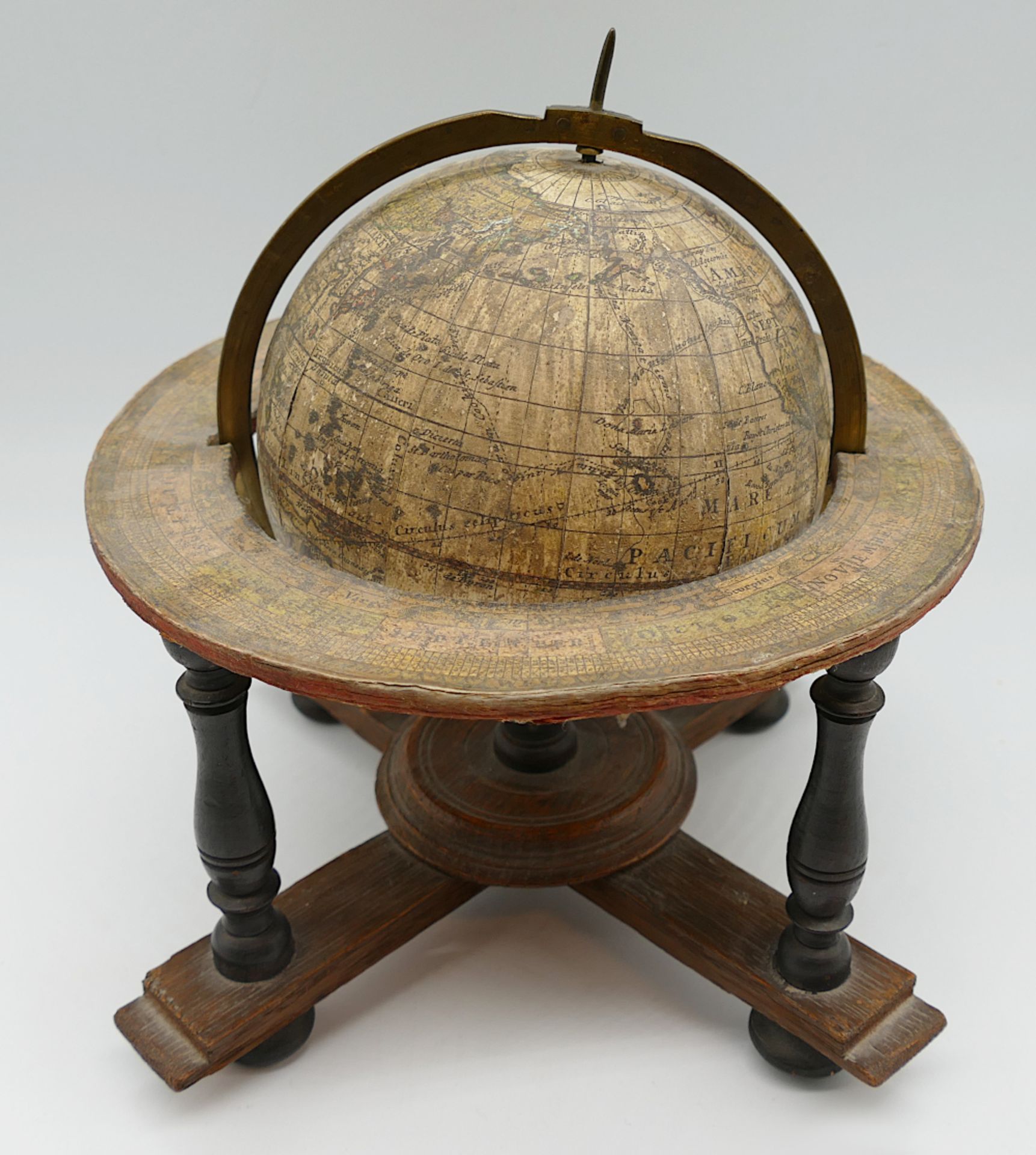 1 Globenpaar wohl Ende 18. Jahrhundert "Erd- und Himmelsglobus" wohl Johann Georg KLINGER u. Johann  - Bild 5 aus 11