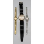 2 Damenarmbanduhren GG/WG je 14ct., z.T. mit Brillanten je ca. 0,03ct., z.T. JUNGHANS sowie 1 Herren