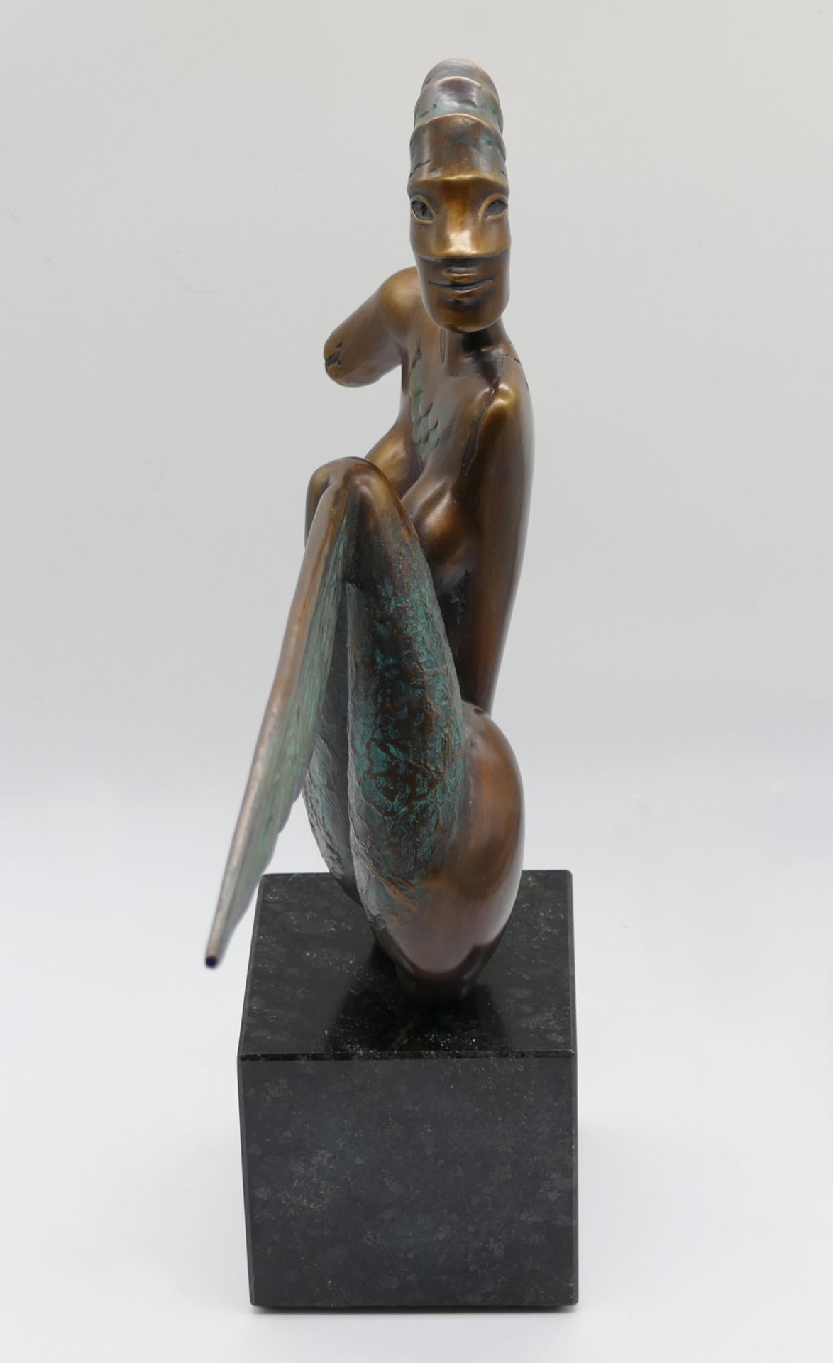 1 Bronzefigur rücks. bez. ARS MUNDI/M. BECKER (wohl Michael B. *1951 Oldenburg) "Goldammonite" num. - Bild 2 aus 4