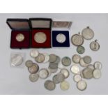 1 Konv. Münzen/Medaillen: Silber/Metall u.a., BRD 5/10DM, Dt. Reich 2 Mark, wohl aus der Zeit, u.a.,