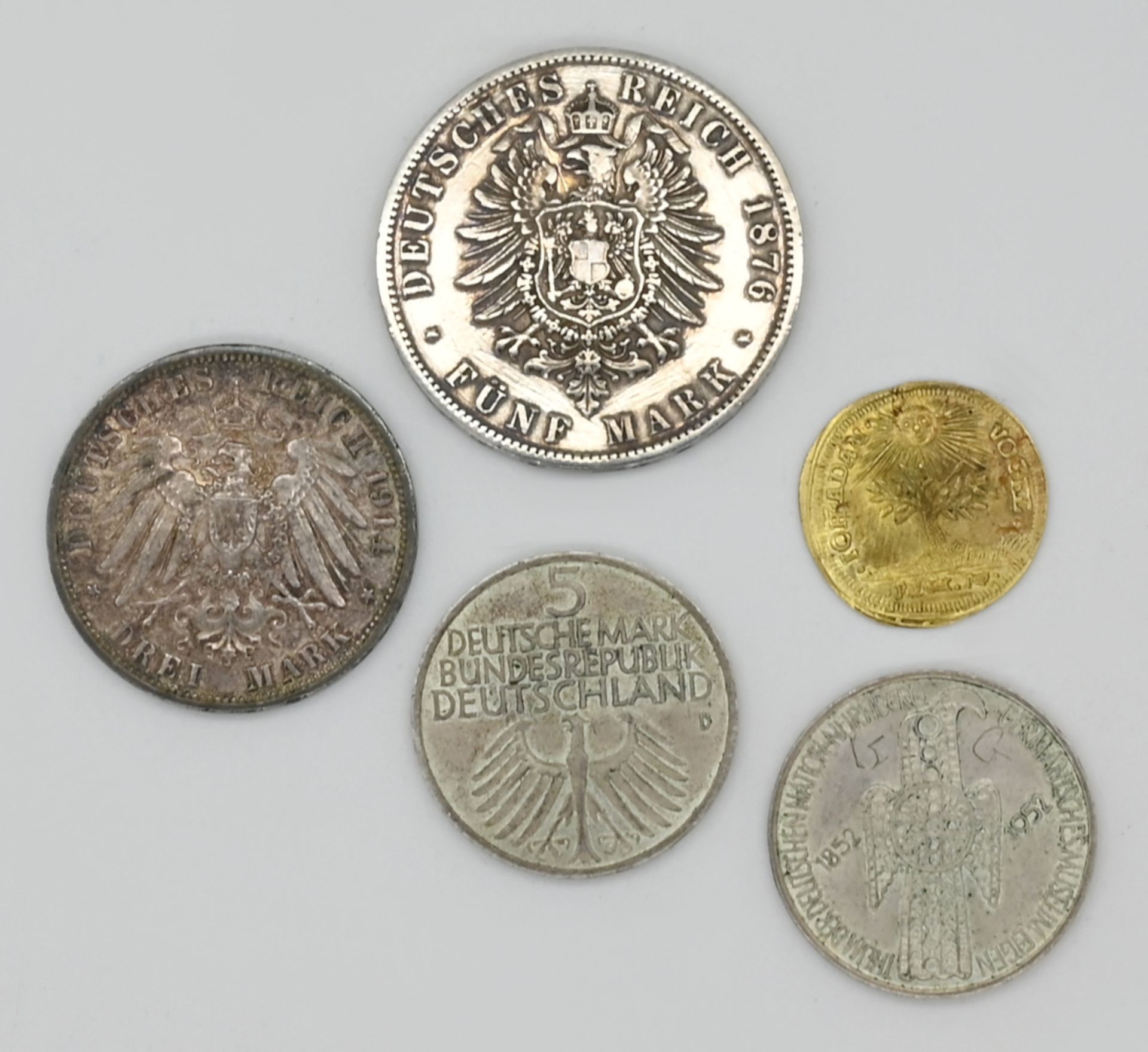 1 Konv. Münzen/Medaillen: Silber/Metall, z.T. vergoldet, z.B. Dt. Reich 3/5 Mark (1914/1878), BRD, 5 - Image 2 of 2