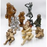 1 Konvolut Holzfiguren/Wandreliefs u.a., z.B. "Musizierende Putti", Dekofiguren, versch. Materialien