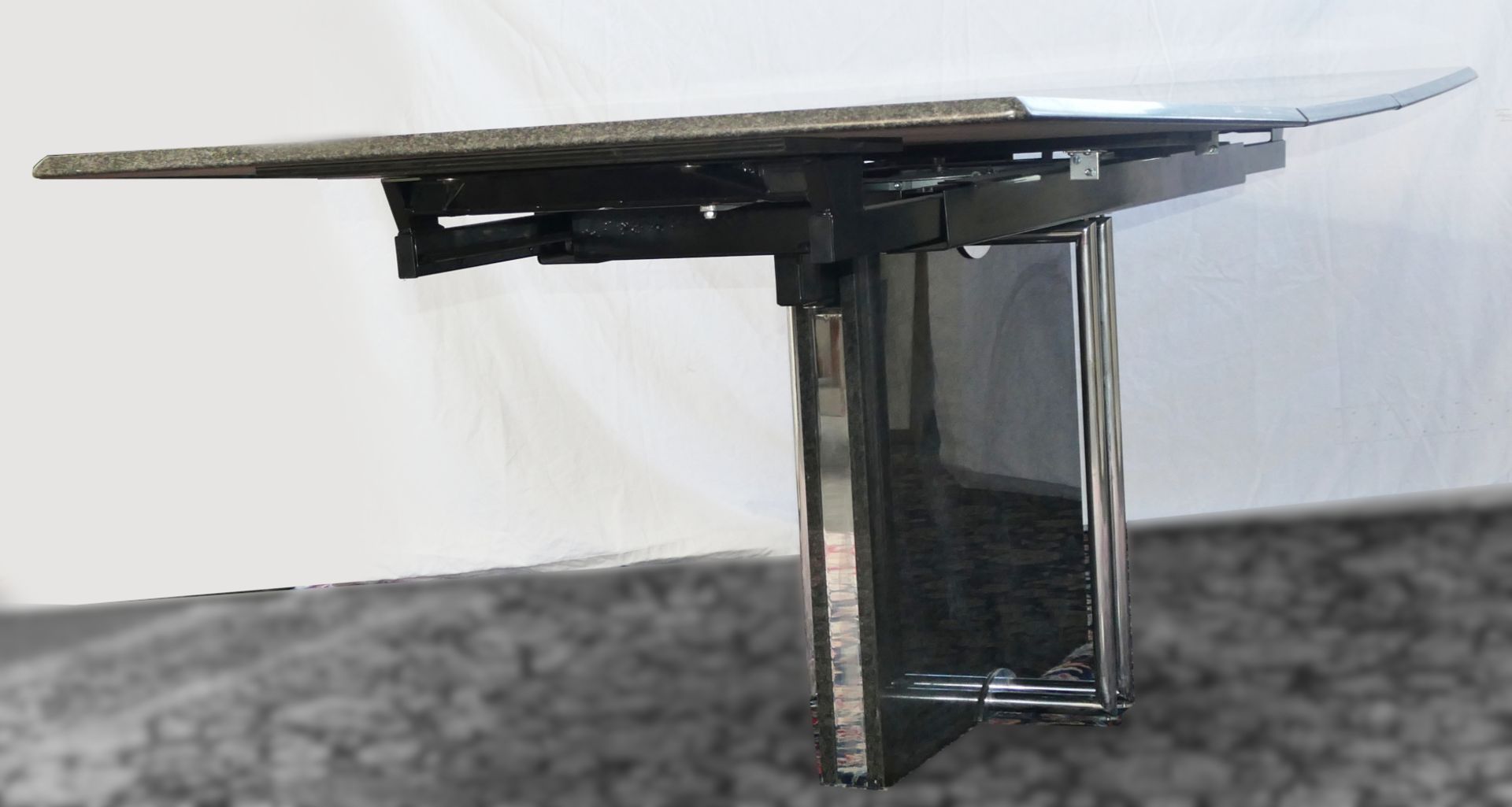 1 Tisch, ausziehbar, Stein / Stahl, L 210 x B 95 x H 72 cm, Asp. - Bild 2 aus 3