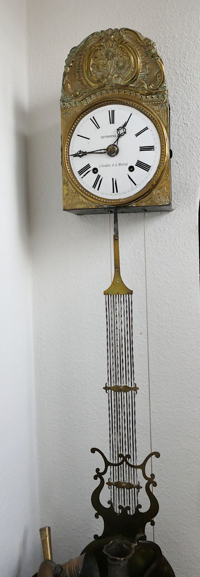 1 Posten Metallwaren: Zinn, Messing, Kupfer, Glas sowie Burgunder-Uhr um 1850, mit Bild, Schnitzerei - Image 2 of 5