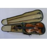 1 Geige wohl 19. Jh. inwendig mit Klebezettel bez. "Antonius STRADIVARIUS Cremonensis Anno 17..", ca