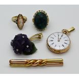 2 Broschen und 1 Damentaschenuhr je GG 14ct., um 1900, z.T. mit Amethysten, kleinen Brillanten sowie