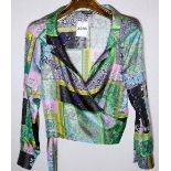 1 Bluse VERSACE, Seide, italienische Gr. 40, wohl kaum Tsp.