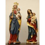 2 vollplastische Holzfiguren nztl., je Holz farbig gefasst/goldstaffiert: je "Madonna mit Kind", 1x