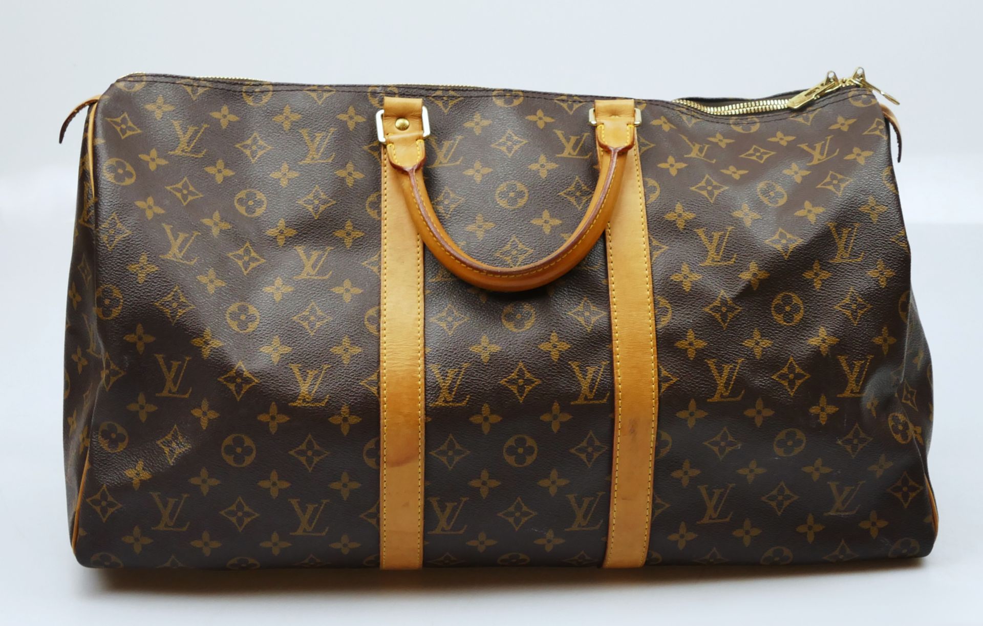 1 Reisetasche LOUIS VUITTON Monogram "Keepall", mit Schloss, B. ca. 50cm, innen sehr gut erhalten, o - Bild 3 aus 7