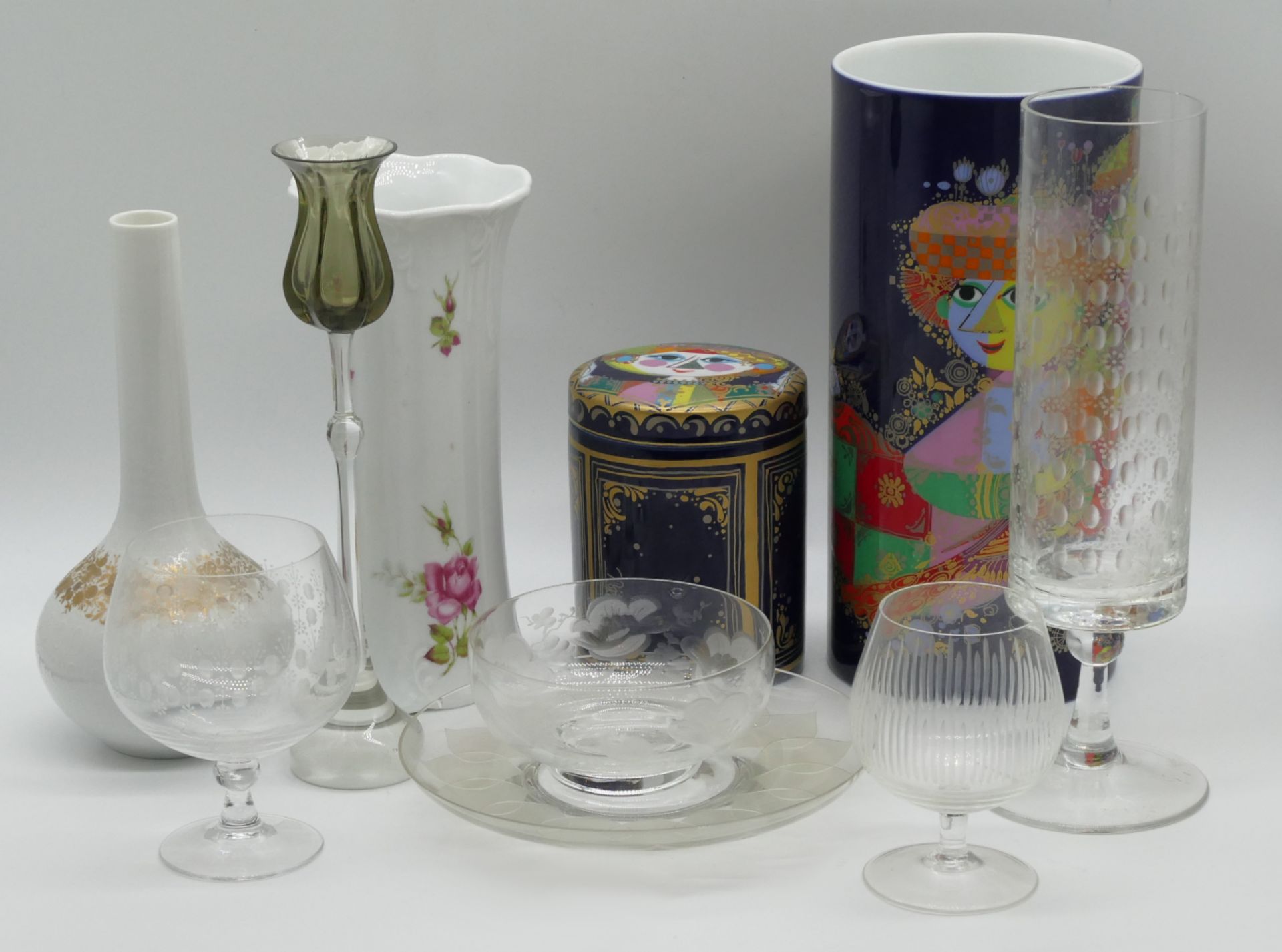 1 Konvolut Glas/ Porzellan z.T. ROSENTHAL/ Björn WIINBLAD: Gläser, Vasen, Teller u.a., Asp. [Unserer