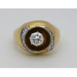 1 Damenring GG/WG 18ct., zentral Altschliffbrill. wohl ca. 0,7ct., mit Einschlüssen (unter der Lupe