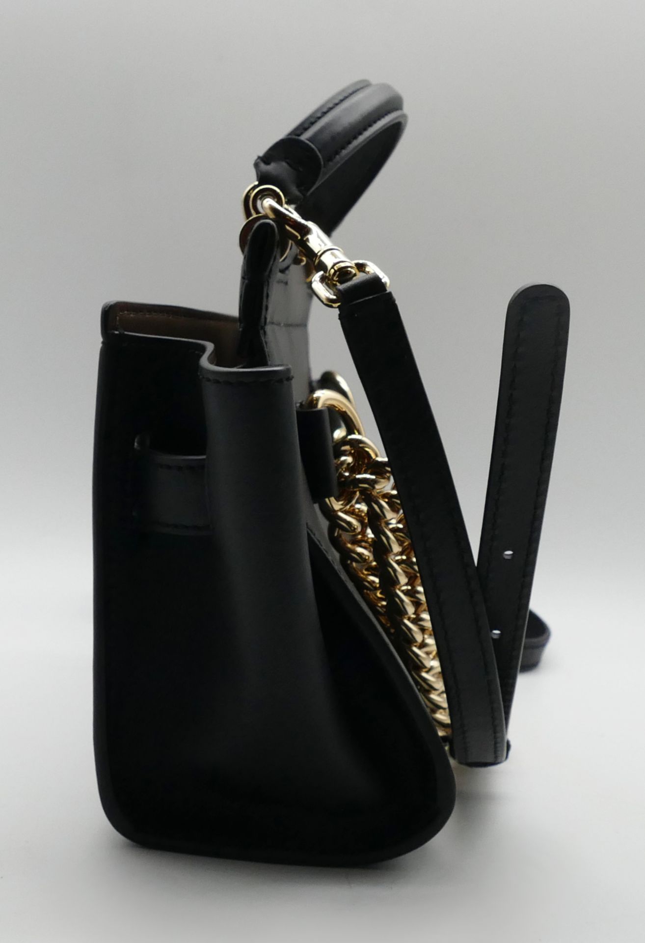 1 Damenhandtasche D&G, schwarzes Glattleder, mit 2 zusätzlichen (abnehmbaren) Schulterriemen, innen - Bild 4 aus 4