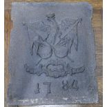 1 Ofenplatte Metall wohl Gusseisen „Adler mit Trophäen“ dat. 1784, ca. 46x38,5cm, min. besch., Asp. 