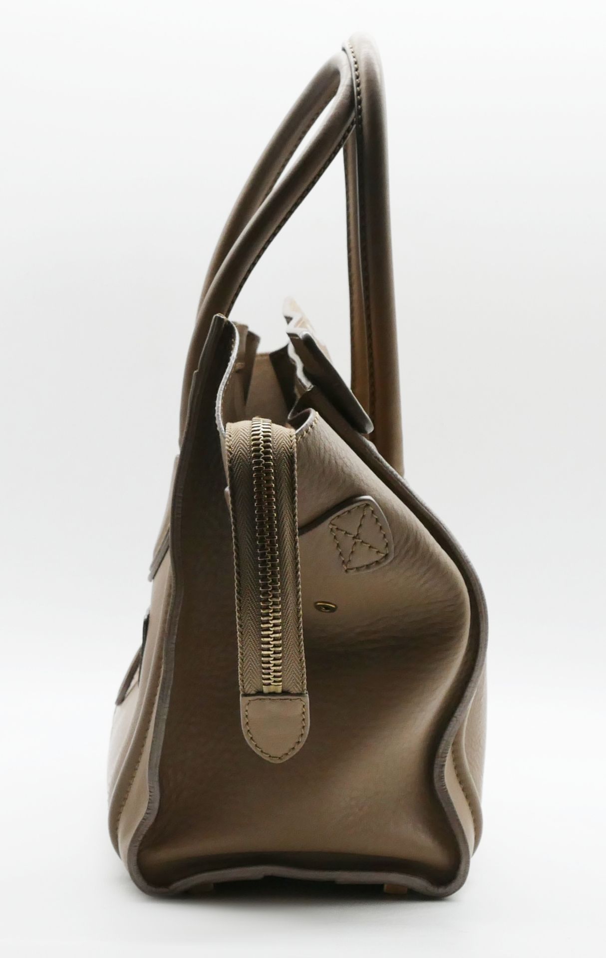 1 Damenhandtasche CELINE Paris, Leder beige, Maße ca. 24x26cm, insges. guter Zustand, Tsp. (leichte - Bild 4 aus 4