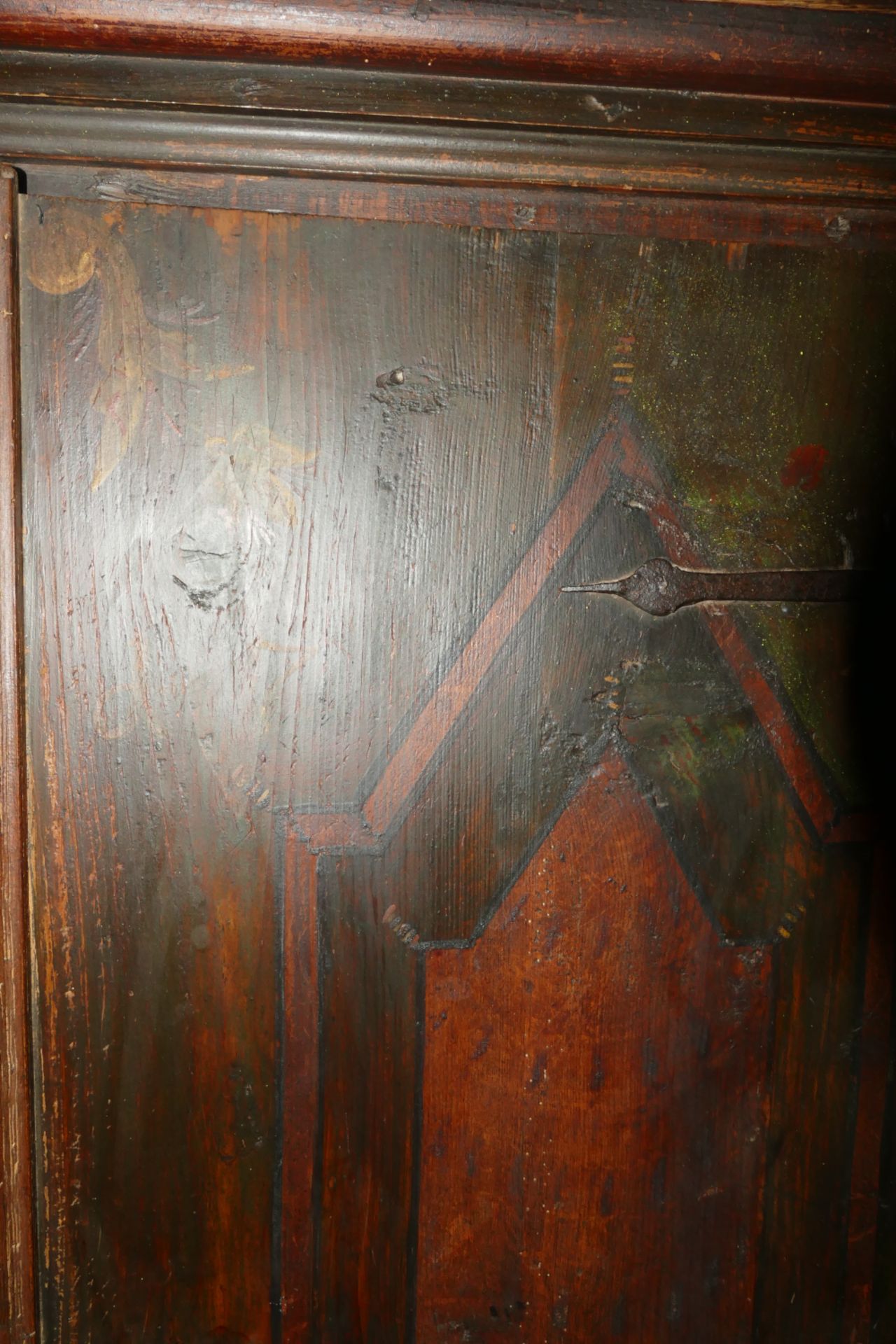 1 Bauernschrank dat. 1775, teilbemalt, 1-türig, ca. 188x114x53 cm, starke Asp. - Bild 2 aus 6