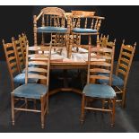 1 Tisch ca. 79x122x162cm ausgezogen ca. 304cm, 12 Stühle, 3 Armlehnstühle min. verziert,