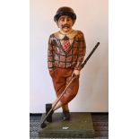 1 Holzfigur 20. Jh. bemalt "Englischer Golfspieler" Holz bemalt mit Golfschläger, H mit Sockel ca. 1