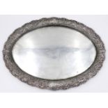 1 Serviertablett Silber 800 Deutschland reliefierter Rand mit Blumen und Rocaillendekor ca. L 49cm,