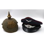 1 Konv. Militaria v.a. 1. WK z.T. 6. Landwehr-Regiment 5. Armee: 1 Helm mit Spitze Bayern Anfang 20.