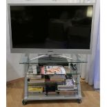 1 Fernseher Metz Modell Merio Durchmesser ca. 119 cm, Asp.