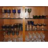 1 Posten Gläser u.a., z.T. Josephinenhütte, Oertel, u.a. goldstaff., Buntglas, u.a., Asp.