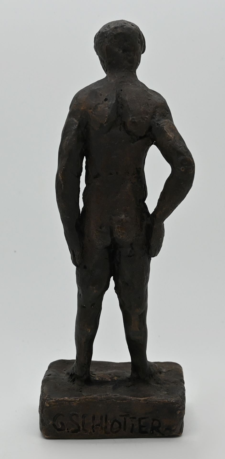 1 Bronzefigur rücks. auf Sockel bez. G. SCHLOTTER (wohl Gotthelf S. 1922 Hildesheim-2007 Darmstadt)  - Bild 3 aus 4