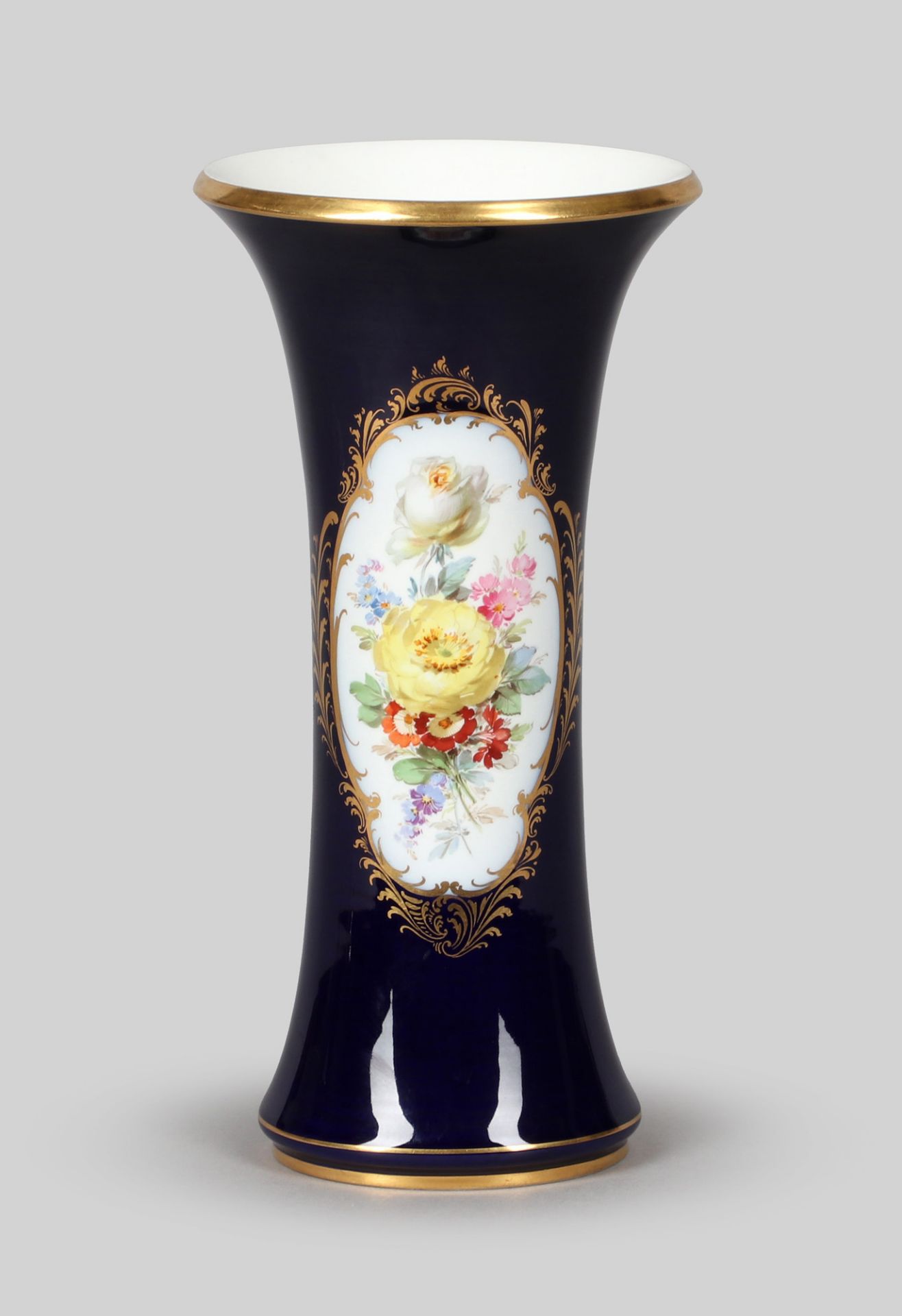 Trompetenvase, Meissen, um 1920