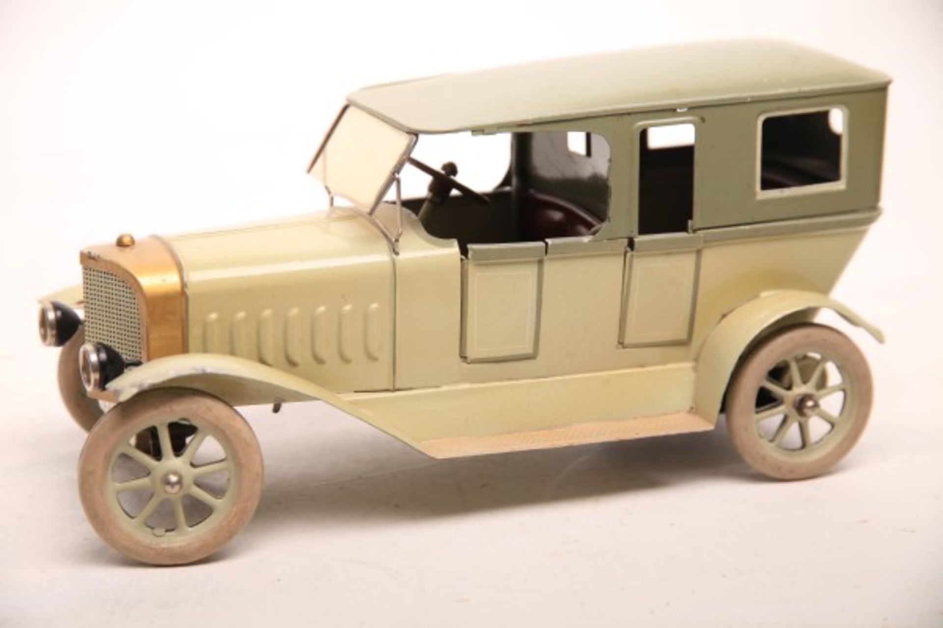 Märklin, Spitzkühler Auto Uhrwerk intakt, sehr guter Originalzustand. Cremegrau L29cm Z1- - Bild 4 aus 4