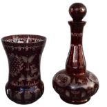 Karaffe und Vase