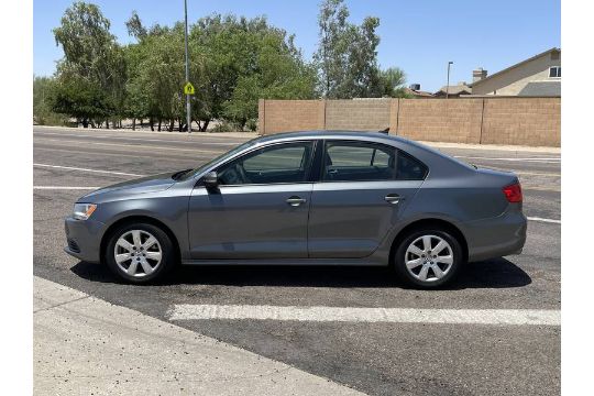 2014 Volkswagen Jetta SE PZEV 4 Door Sedan - Image 3 of 37