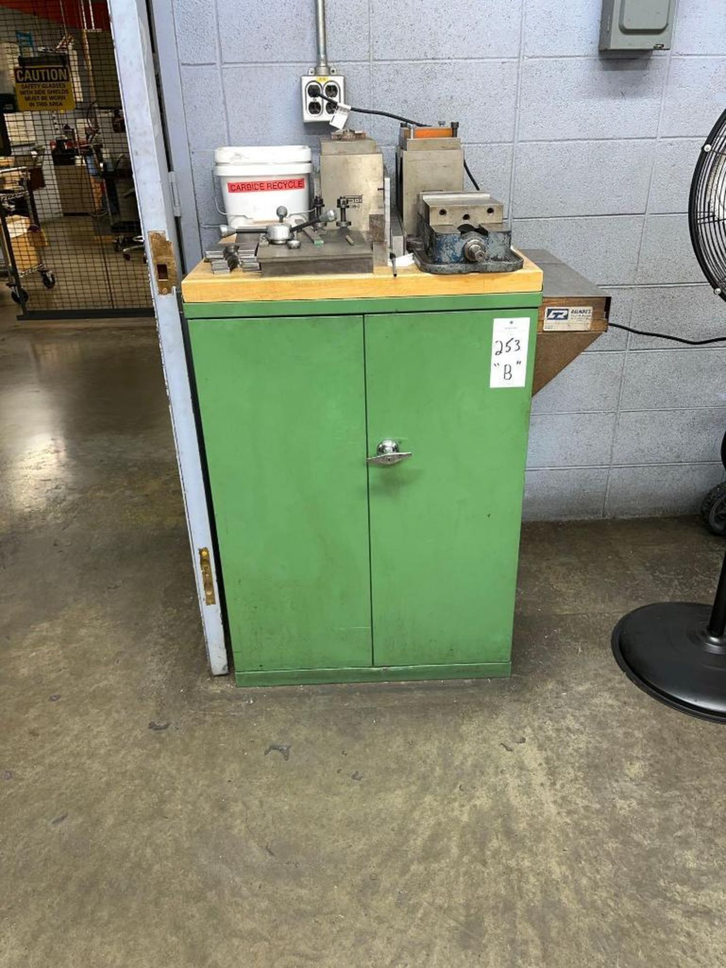 Roller Bearing Cabinet w/ Vise