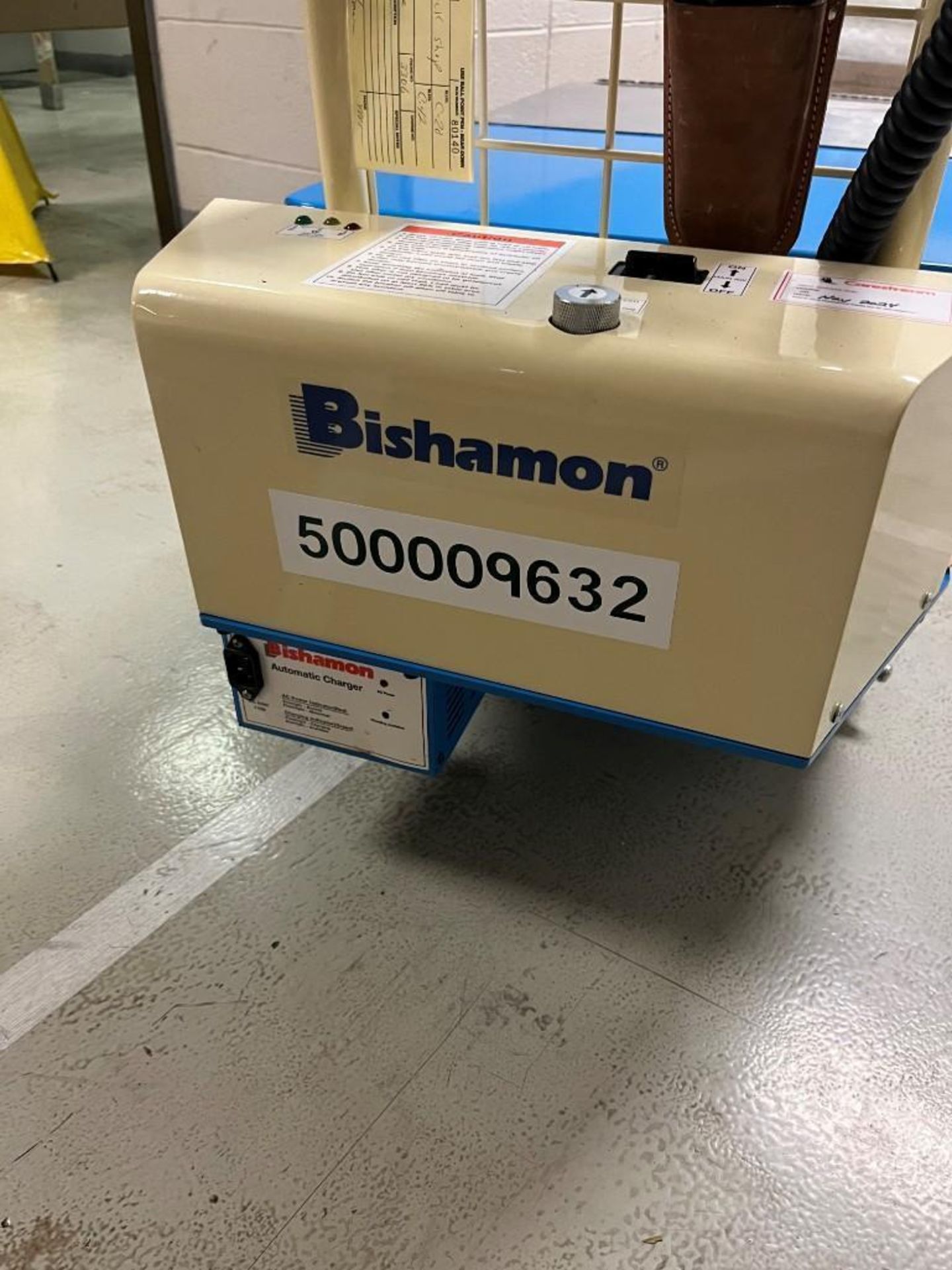 Bishamon 330 lb Lift Table - Image 2 of 7