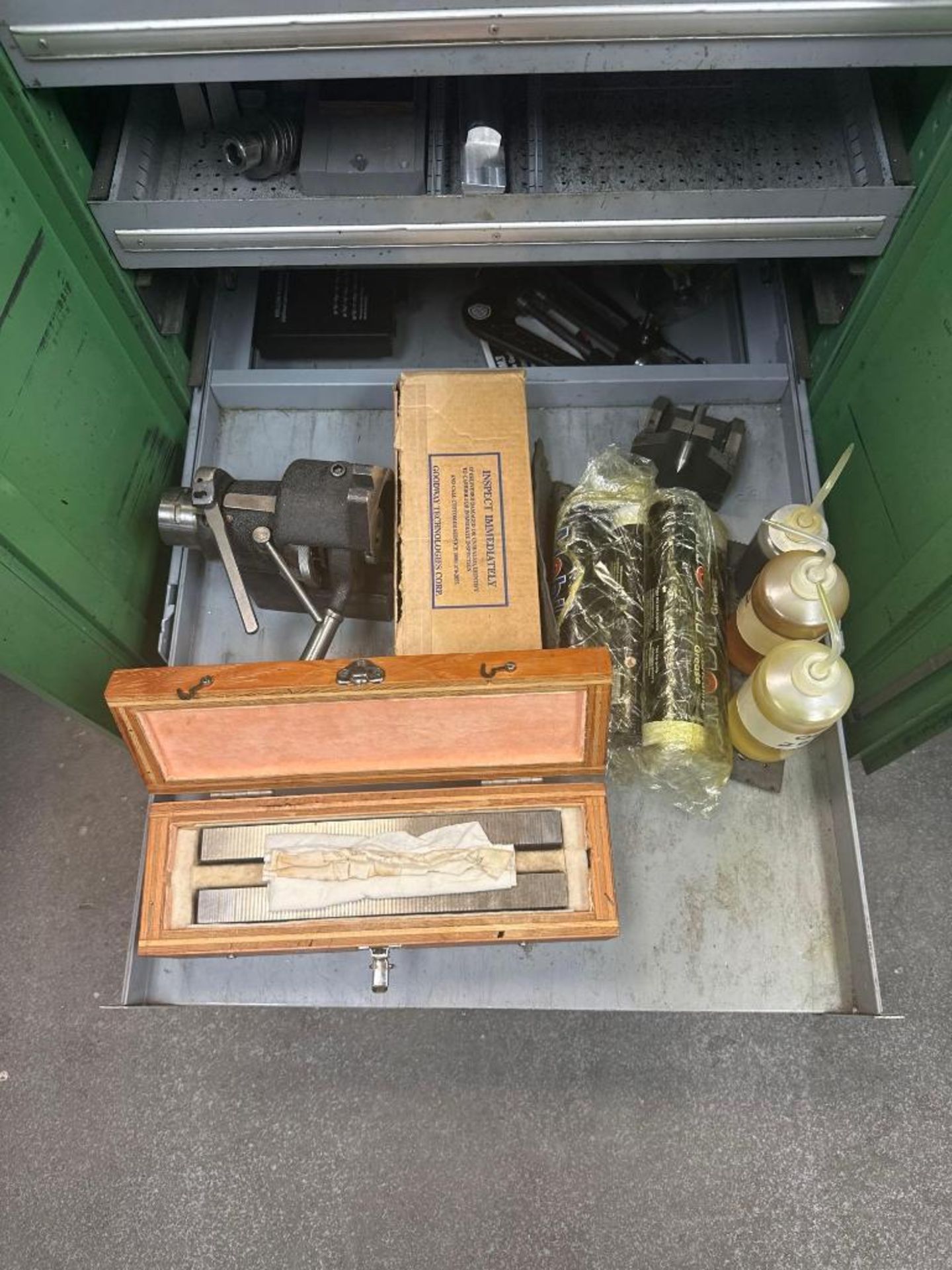 6 Drawer Steel Tool Cabinet w/ Contents - Image 6 of 7