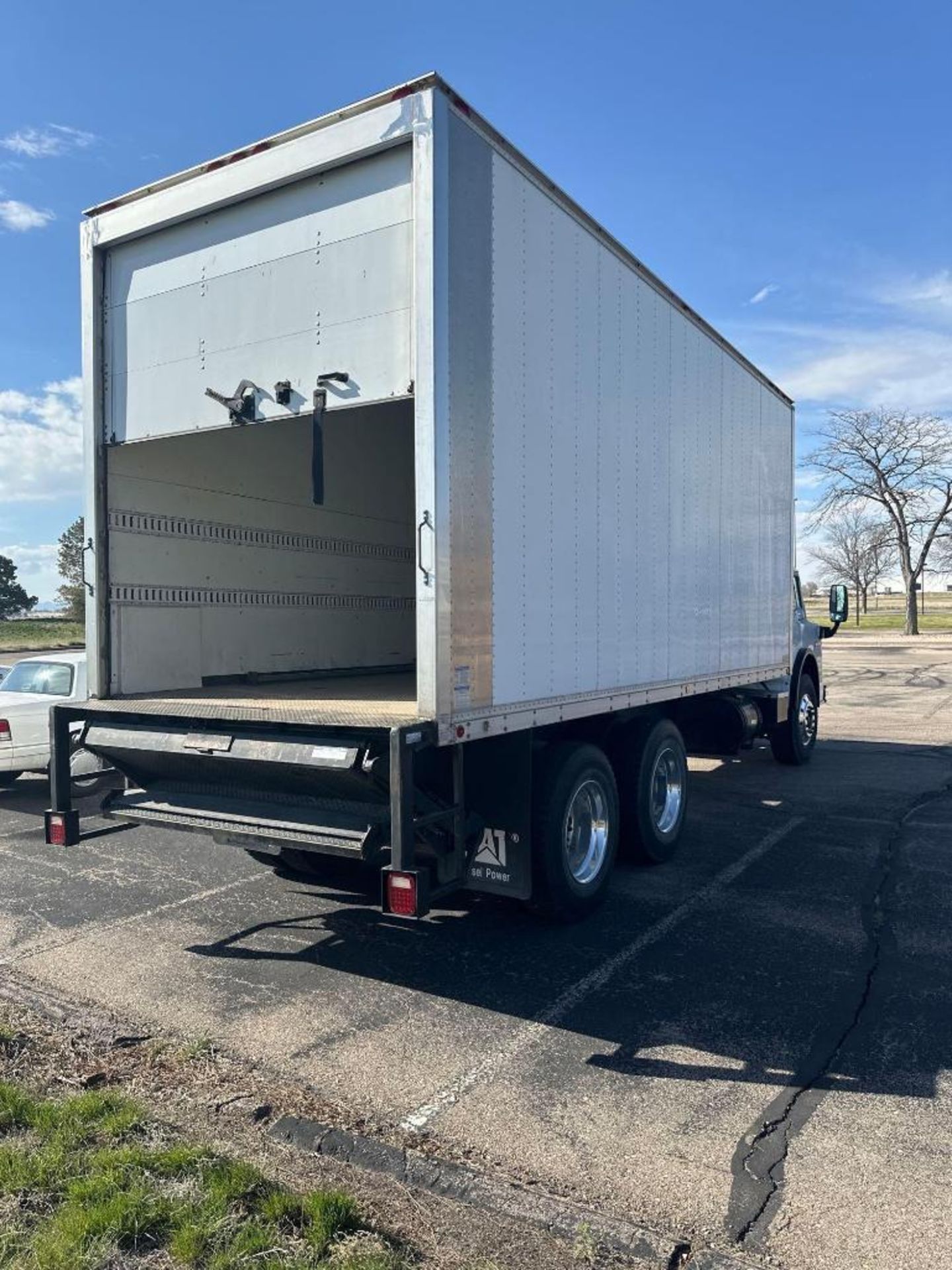 1989 Ford CT8000 Box Truck - Image 3 of 15