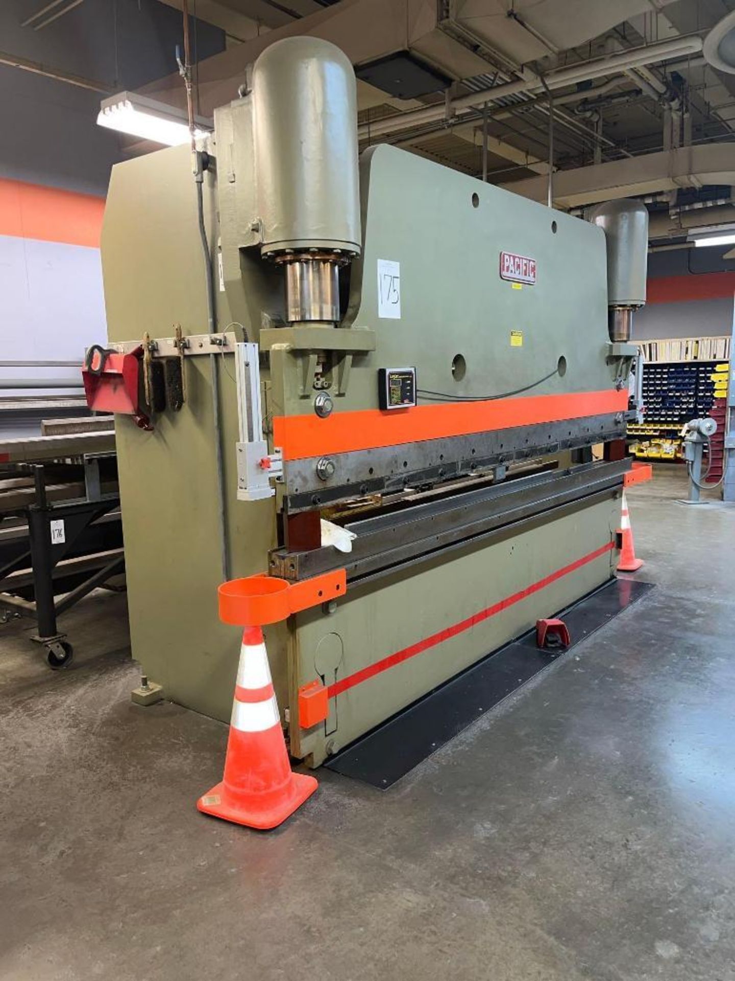 Pacific 200-Ton x 12' Hydraulic Press Brake - Image 3 of 9