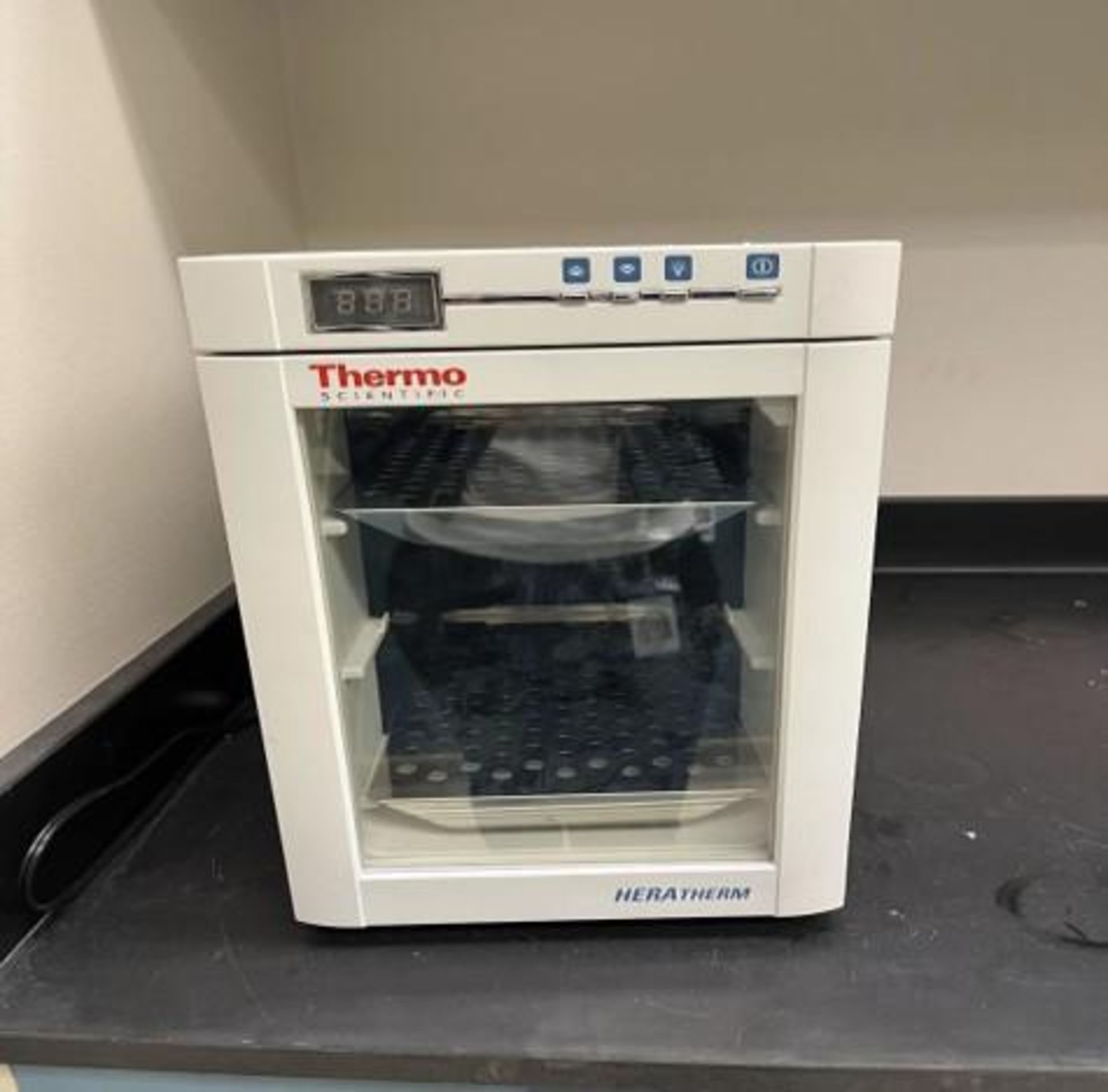 Thermo Scientific HeraTherm Compact Microbiological Incubator